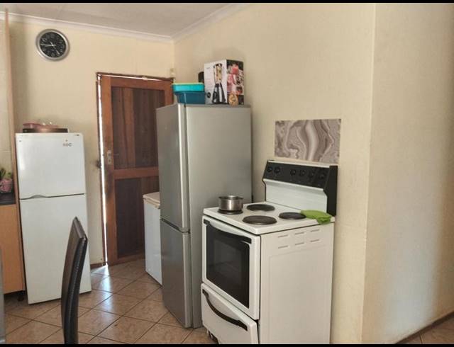 3 BEDROOM HOUSE FOR SALE IN THE ORCHARDS